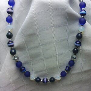 No1825 Beautiful handmade necklace with polished stones and earrings